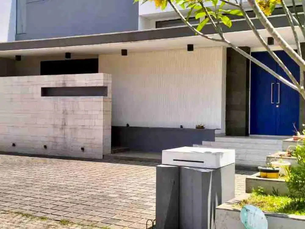 dijual rumah villa di tengah kota summarecon gading serpong