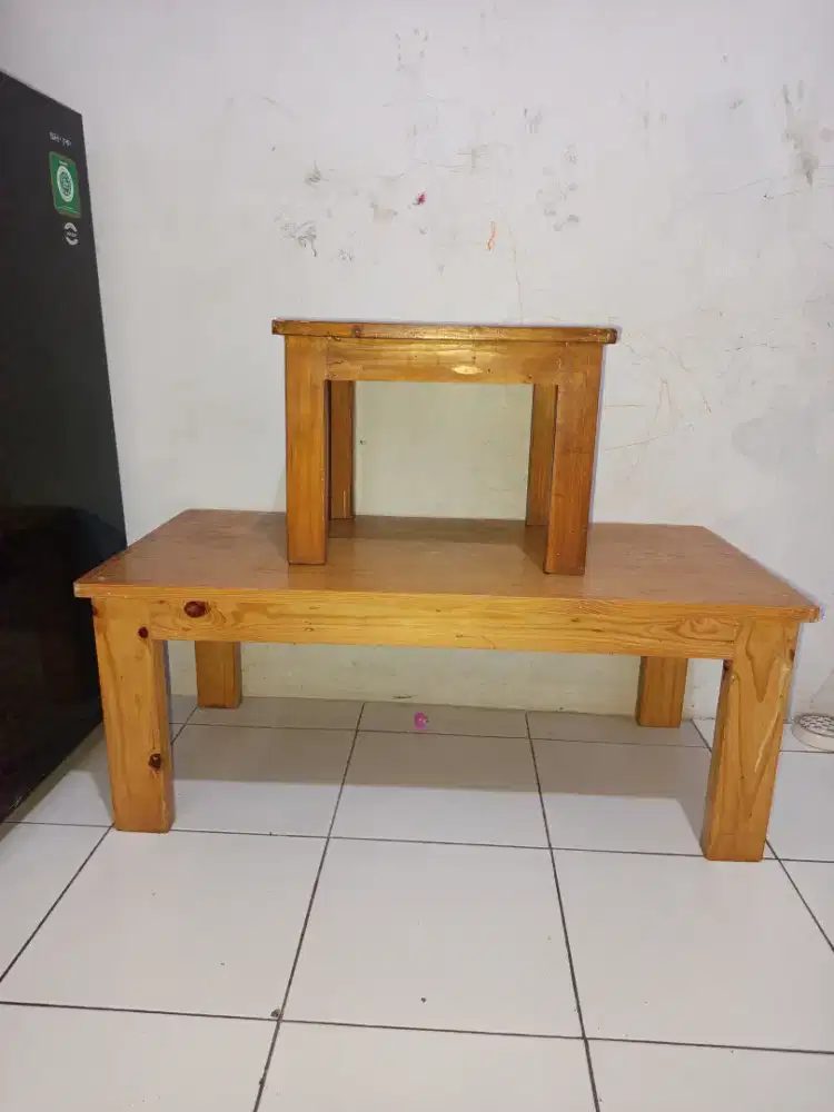 Meja tv atau meja makan