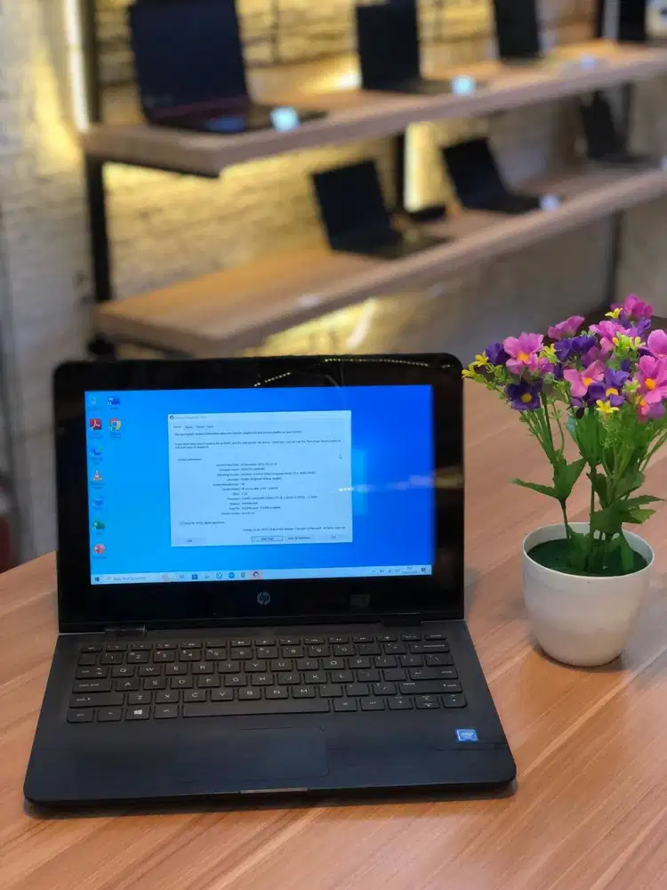 HP INTEL CELERON N 4000 RAM 4/128GB SSD INTEL HD GRAPHIC BEKAS SECOND