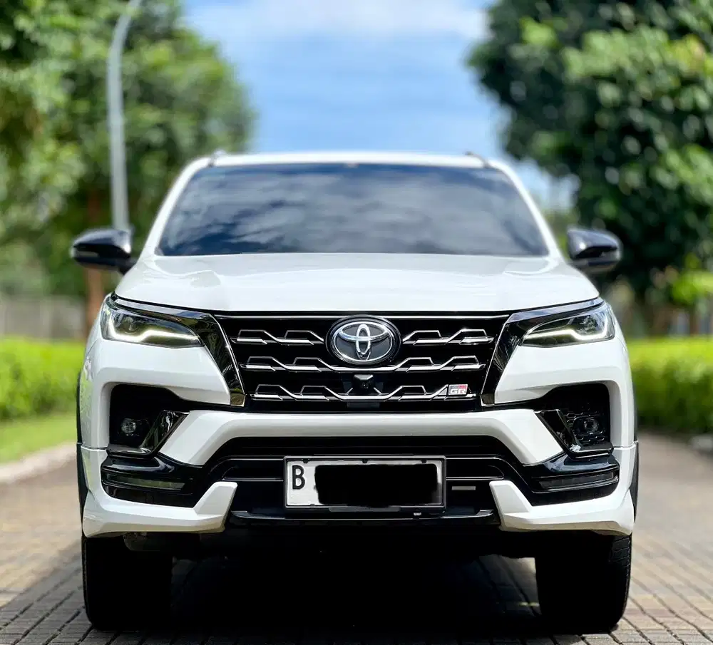 Pjk Pjg 1th Low KM Record Toyota Fortuner 2.8 GR Sport AT 2023 Diesel