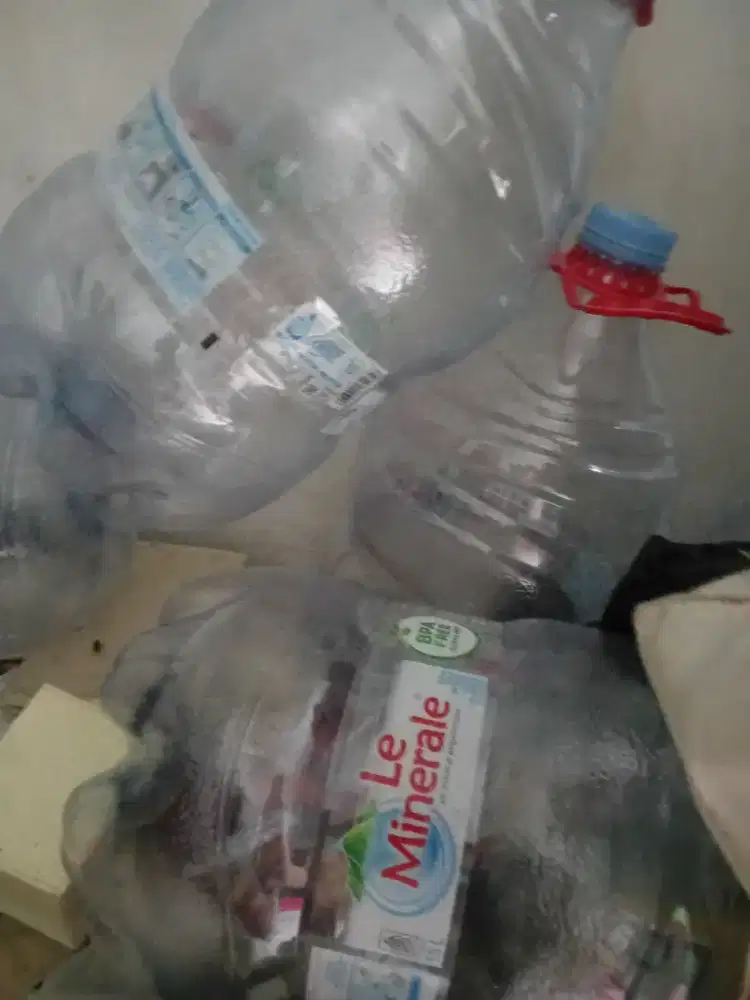 Galon bekas msh bagus