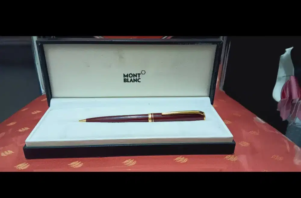 Jual bolpoint Mont Blanc Generation warna merah maron, Original.