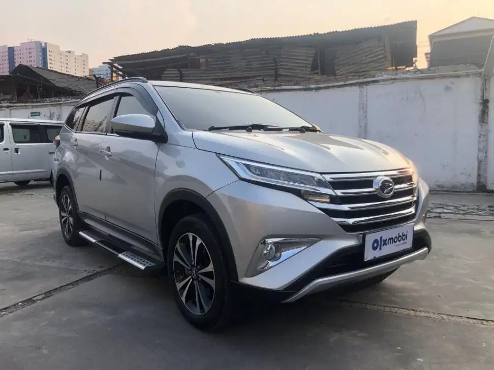 LOW DP Daihatsu Terios 1.5 R Bensin-AT 2018 UKO