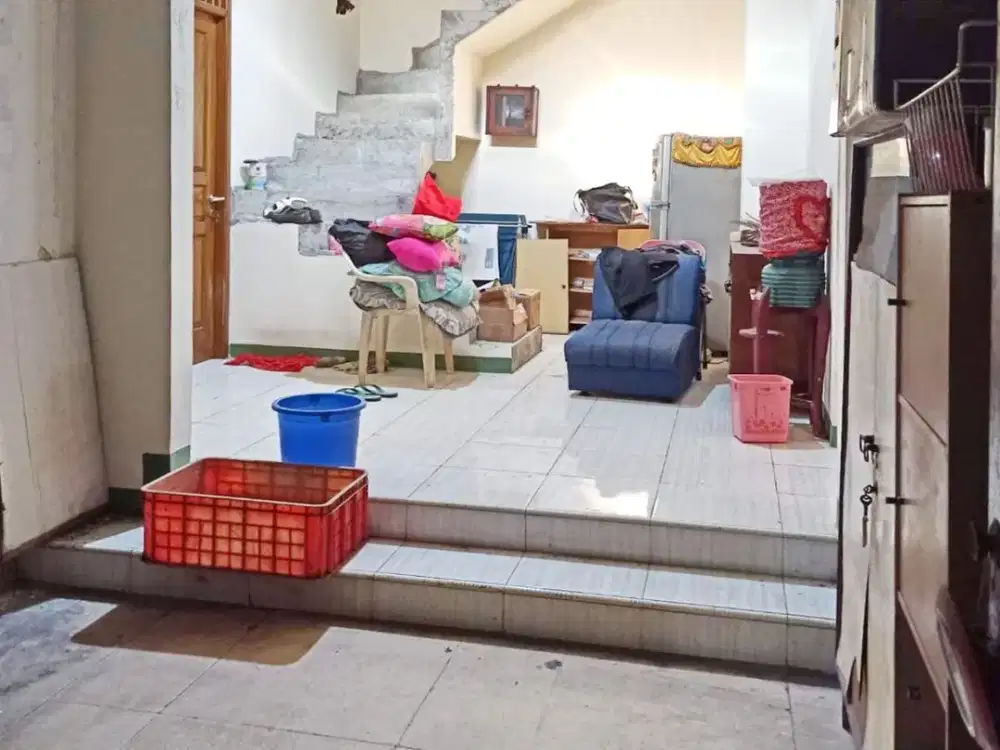 Rumah Hitung Tanah di Pulo Asem, Pas untuk Bangun Kos Eksklusif