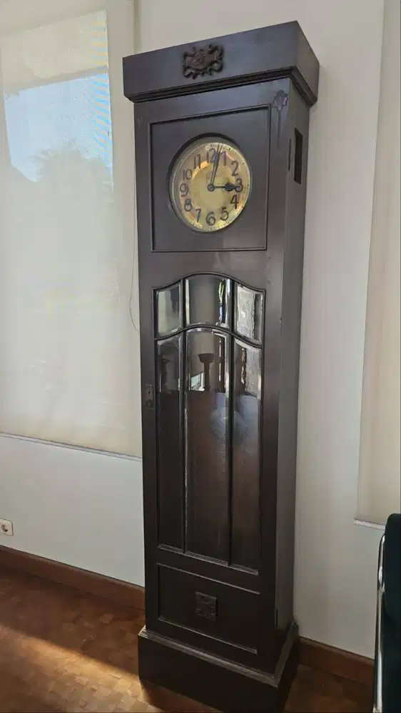 Jam Berdiri Antik Kayu Jati – Grandfather Clock Klasik Elegan