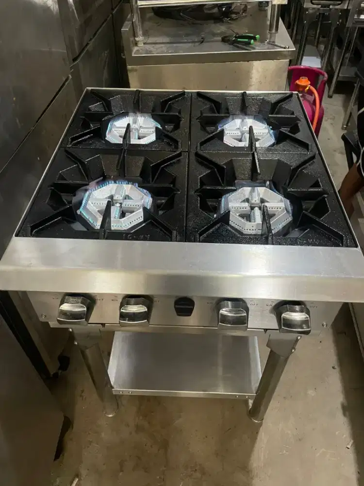 Kompor 4 Tungku Chefer Mulus