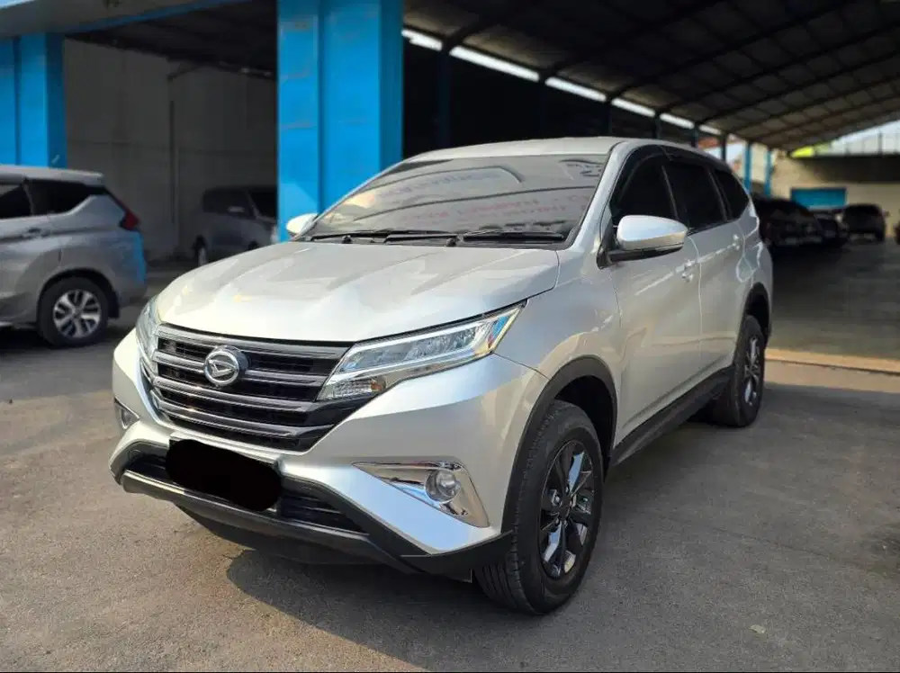 Daihatsu Terios X Manual 2020  /  Rush