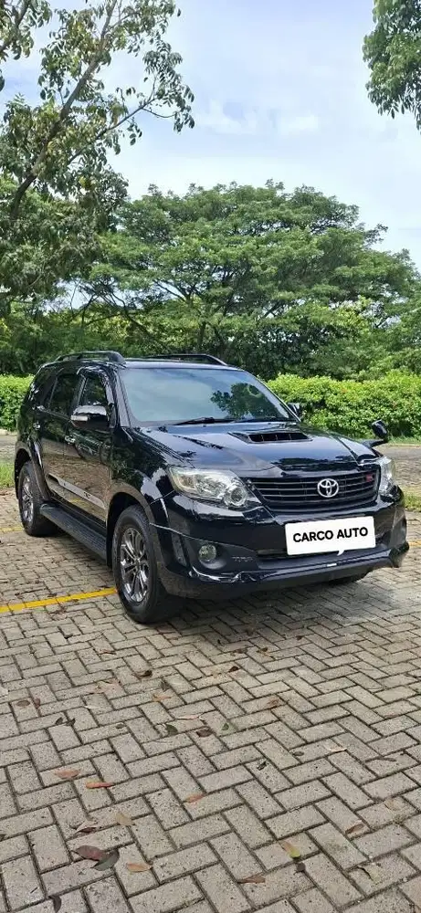Touota Fortuner 2.5 VNT TRD 2015 Solar Hitam Record