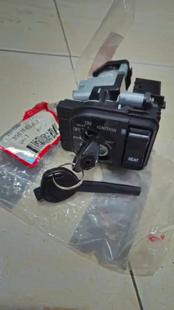 Kunci Kontak Vario 125 old K60