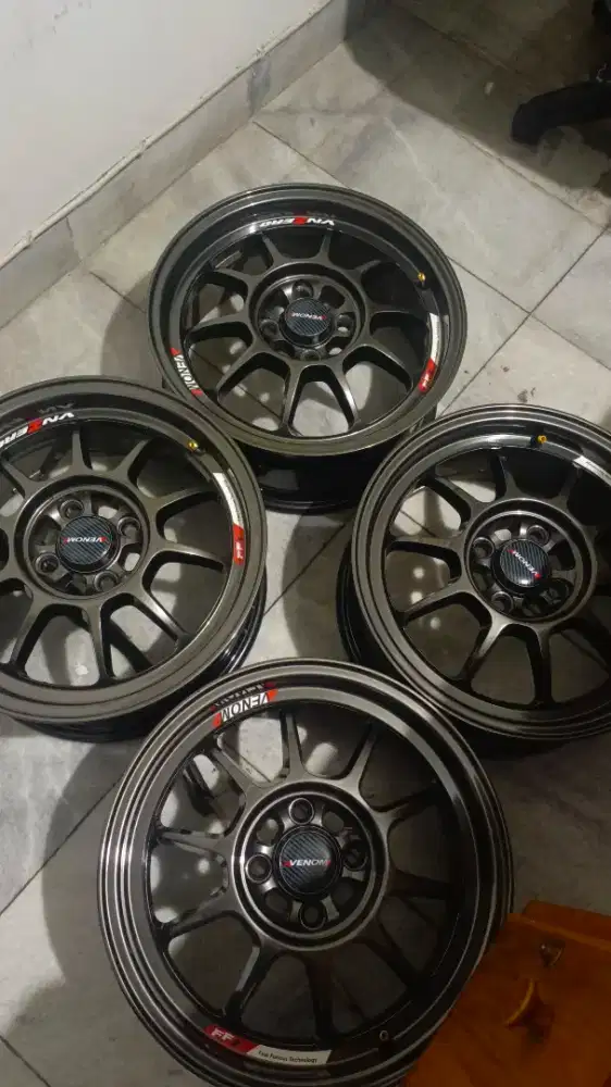 VELG VENOM Bekas Brio
