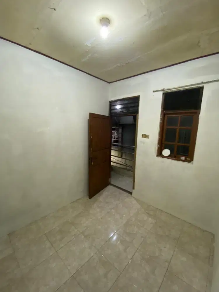 Kontrakan murah kamar mandi di luar semanan jakarta tangerang