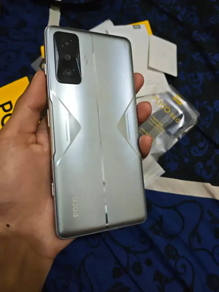 Poco F4 GT 12/256 MATI