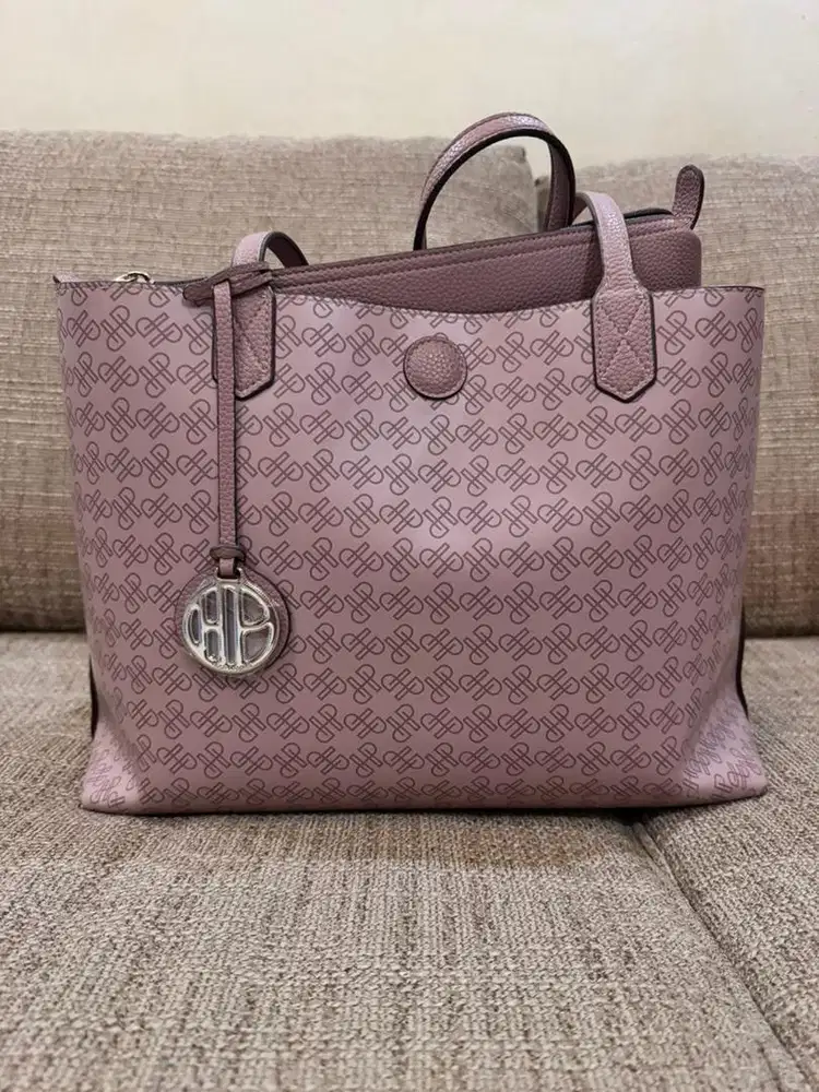 Jual Tas Original Hush Puppies Sorrel Rev Tote L (Tas Tote HP Pink L)