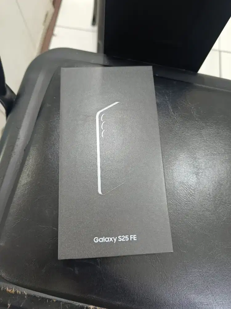 SAMSUNG GALAXY S25 FE 8/256GB BARU AKTIFASI AJA