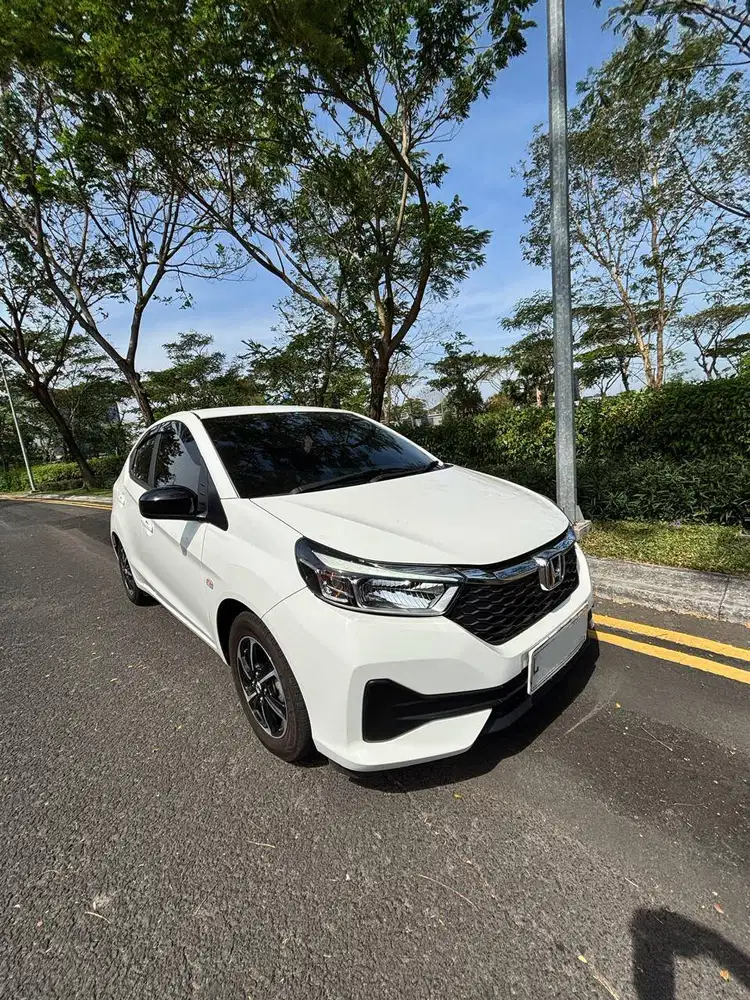 JUAL CEPAT Mobil Simpanan Honda ALL NEW Brio PUTIH AT Matic 2023 lowKM