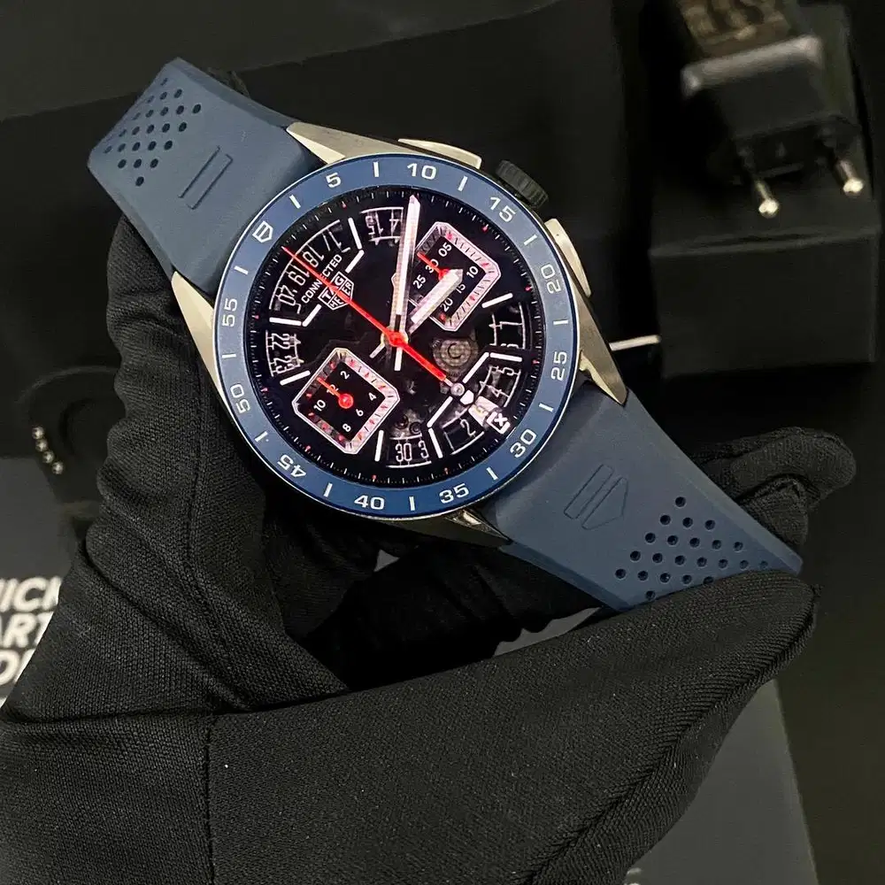 TAG Heuer Connected calibre e4 45mm (under warranty) SBR8A11