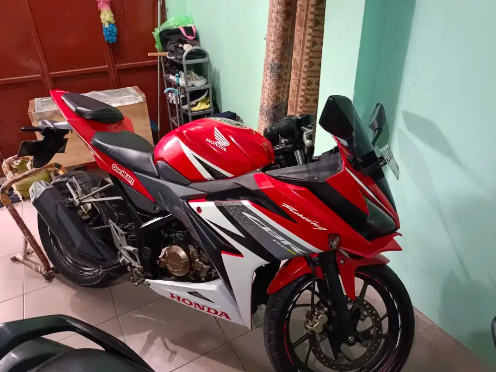 CBR 150 R 2017 milik pribadi