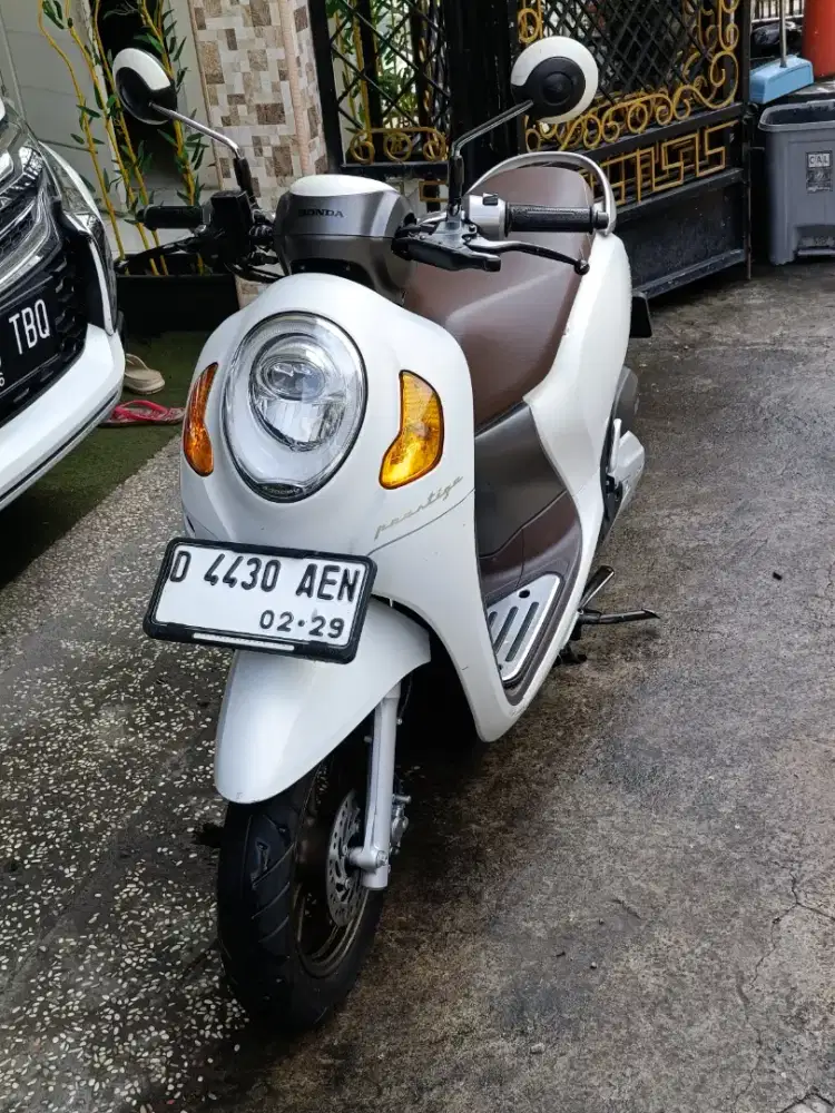 Scoopy prestige tahun 2023 km 13rb/tt boleh gan cash lebih bagus