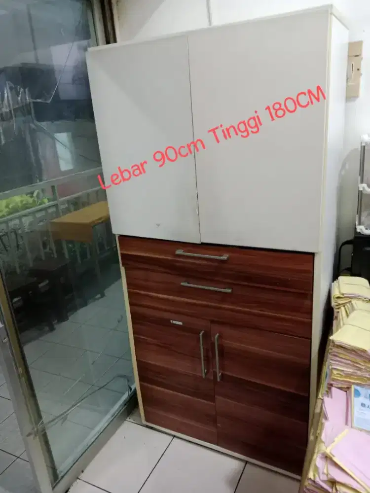 Jual lemari baju ada 2 harga 700.000 nego