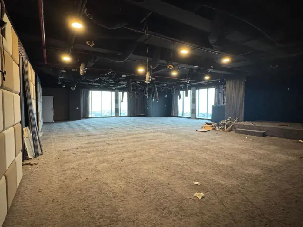 JARANG ADA Office Goldcoast Pik Setengah Lantai Luas 854 m2