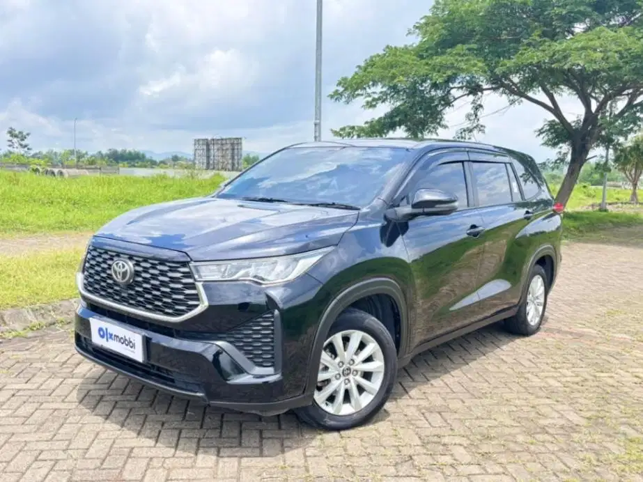 Toyota Kijang Innova 2.0 Zenix V CVT Bensin OTOMATIS 2022 LDAK