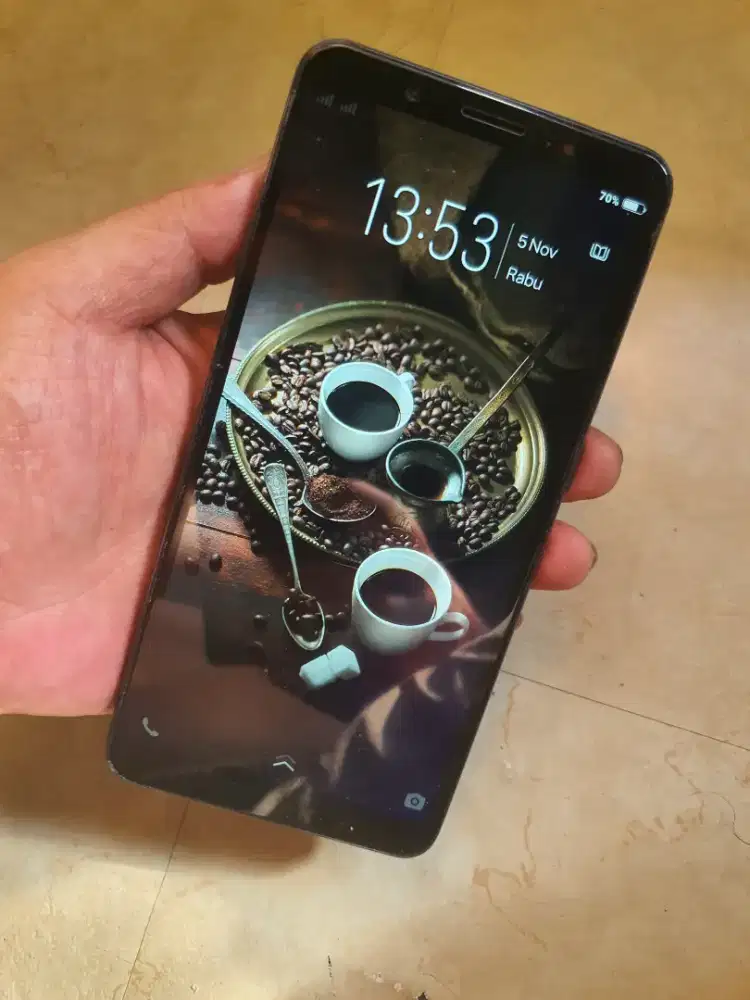 Vivo v7 plus  Ram 4/64