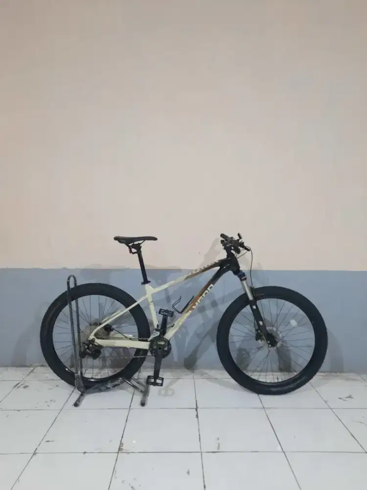 POLYGON XTRADA 6 TAHUN 2022