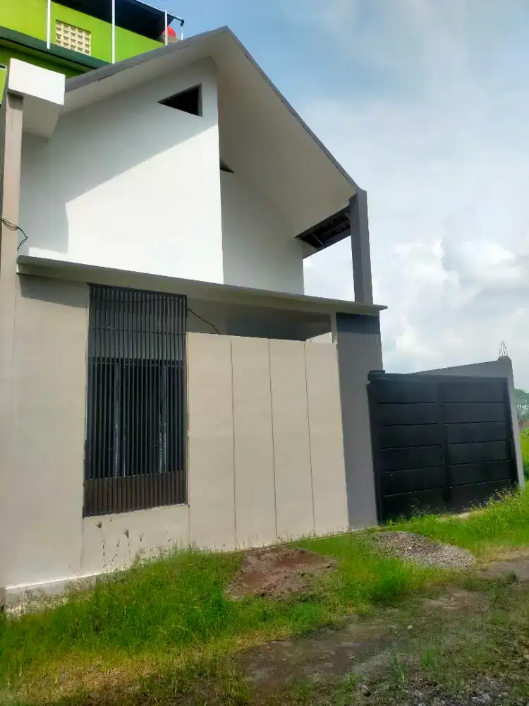 Rumah Baru Tinggal Finishing Karanganyar Kota