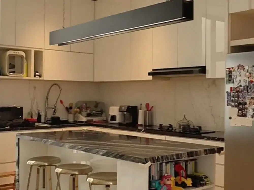 Dijual Rumah Mewah 3lantai di Pluit LB 350m2, Furnished