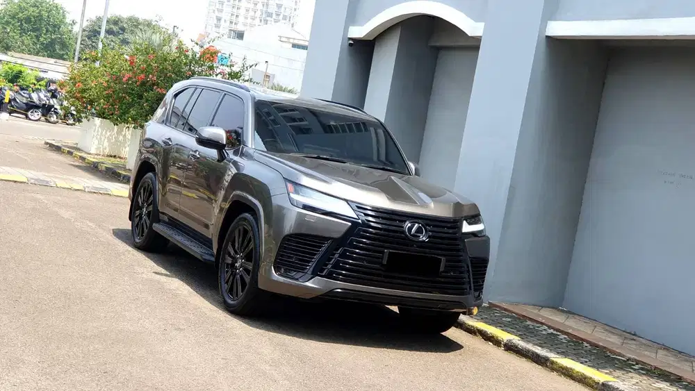 [ GARANSI 5TH ] Lexus LX 600 LX600 7 Seater F Sport AWD 4x4 2022/2023