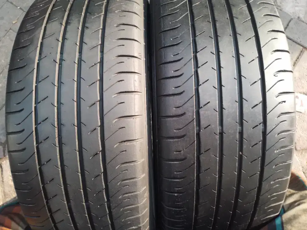 Ban ukuran 215 55 17