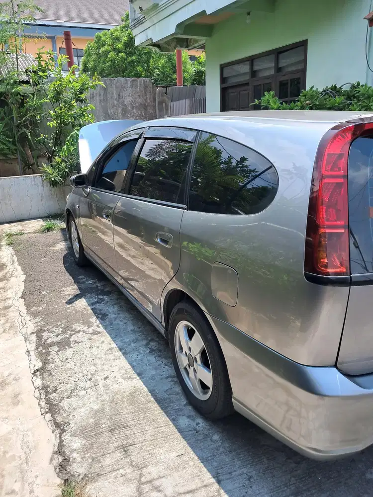 Honda Stream 2005 Bensin