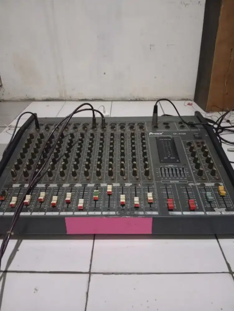 Mixser power praktis tinggal colok ke sepeker bunyi