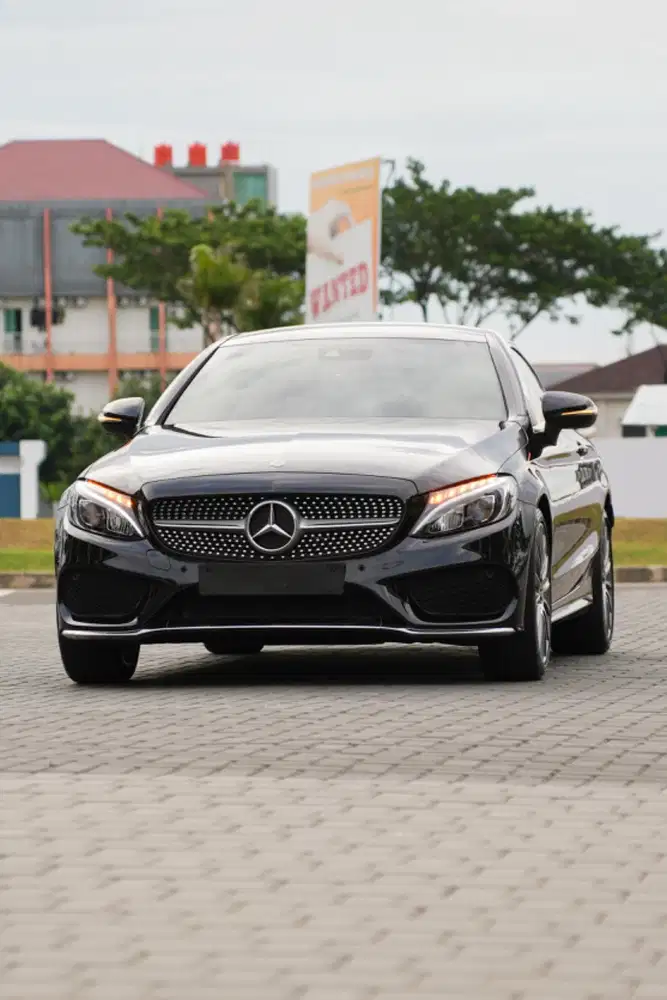 Mercedes Benz C300 Coupe AMG Line 2017 (C205)