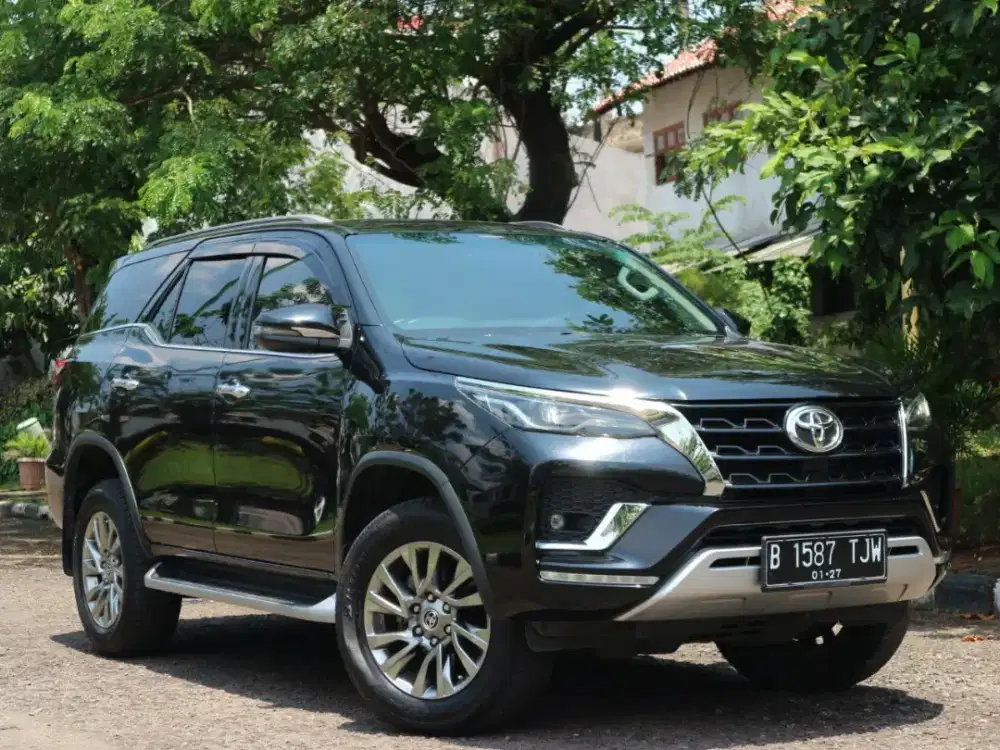 Toyota VRZ 2.4 AT 2021 Hitam