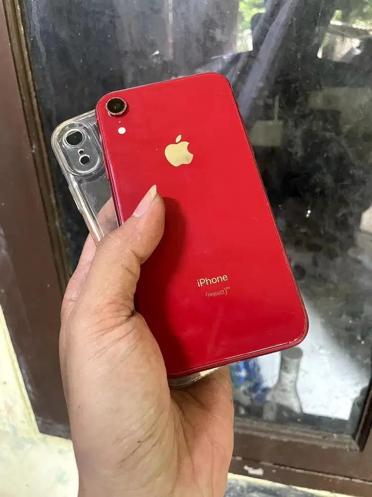 iphone XR 64 gb red