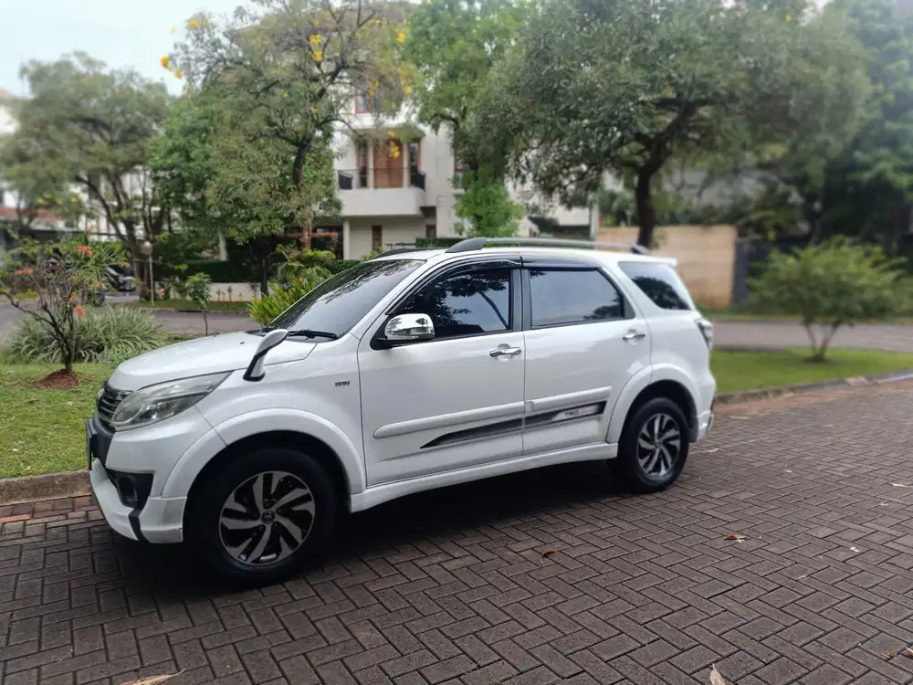 Toyota Rush 2016 Bensin