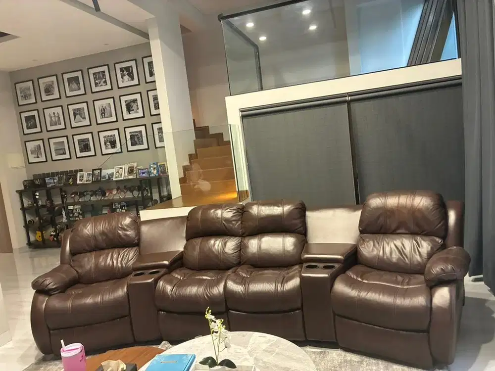 Sofa recliner cheers