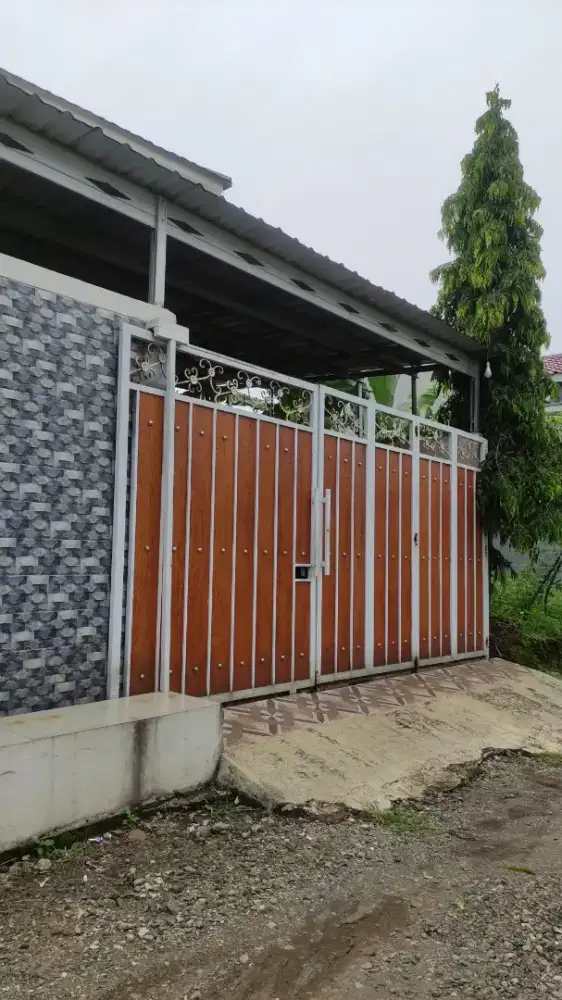Rumah di jual 2 lantai harga 640 juta nego