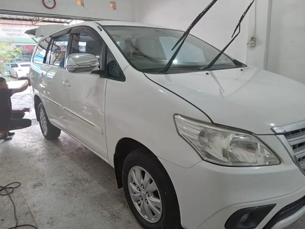Toyota Kijang Innova 2011 Bensin