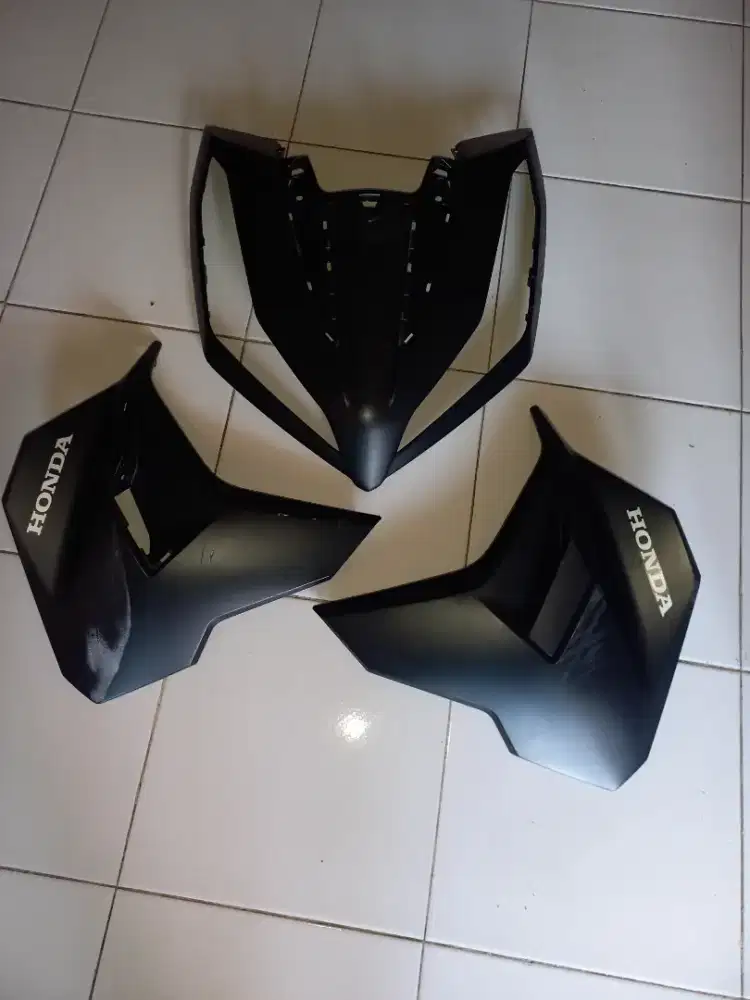 Cover vario depan atas bawah