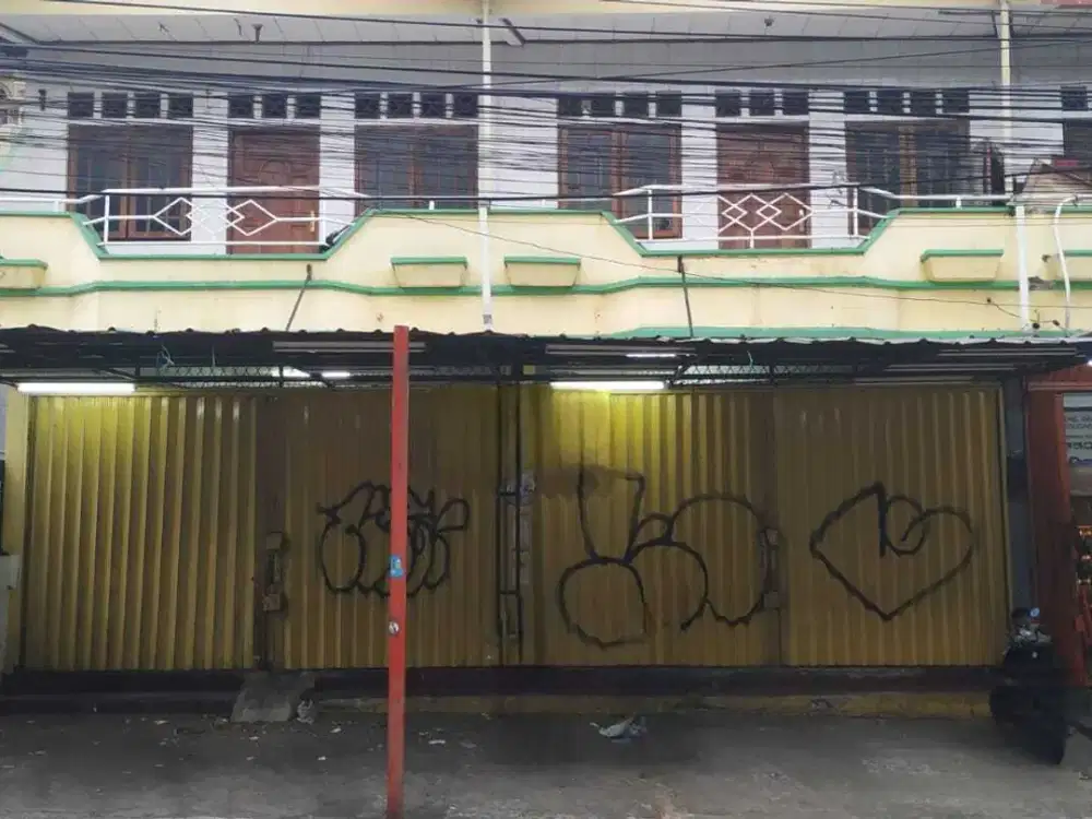 Ruko Gandeng 2 Lt di pinggir Jalan Raya BKT Duren Sawit