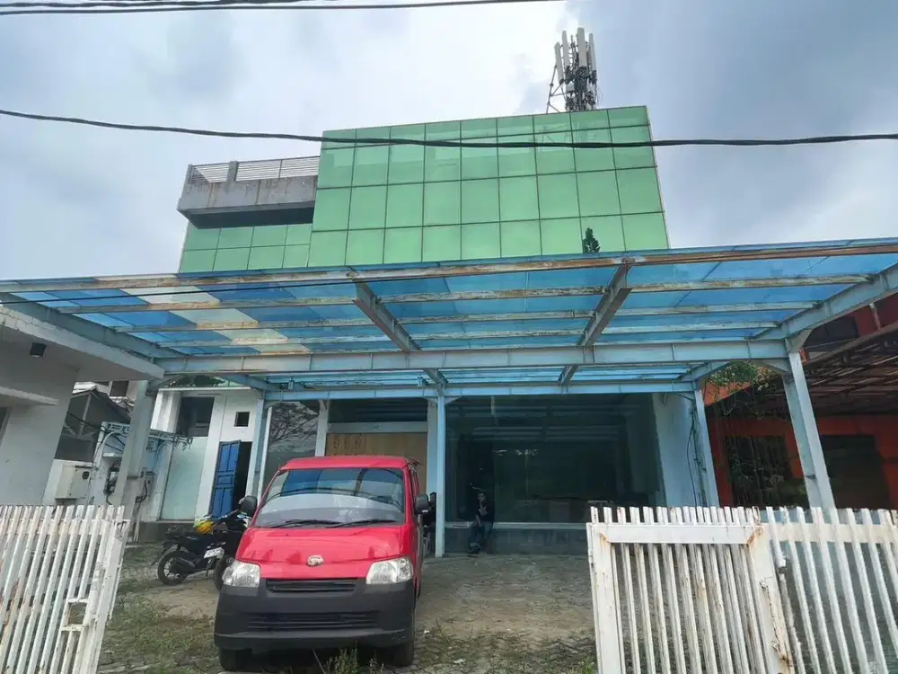 Disewakan Ruko Besar ex kantor 3,5 lantai di Kemang Pratama Bekasi