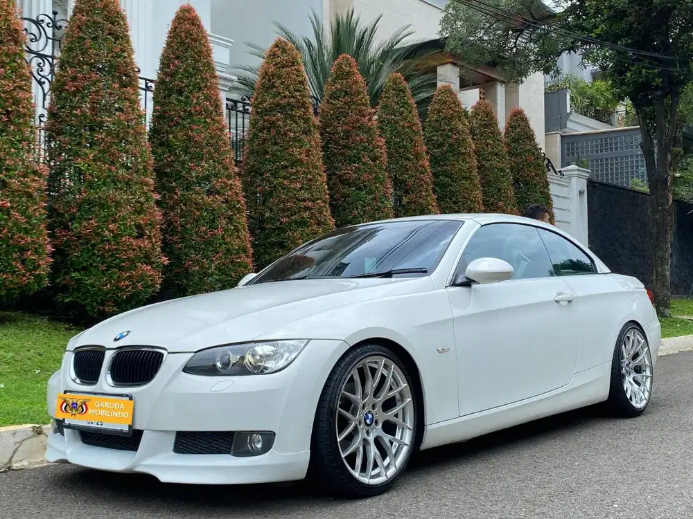 DIJUAL E93 325I CONVERTIBLE TAHUN 2008