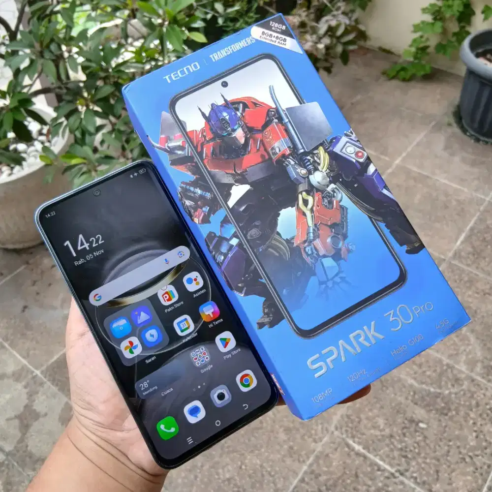 Tecno Spark 30 Pro 8/128GB masih garansi resmi