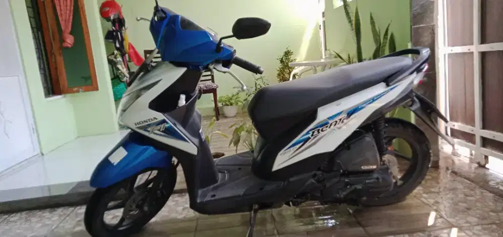 Dijual motor beat plat B 2016