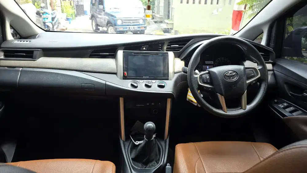Toyota Kijang Innova 2024 Bensin