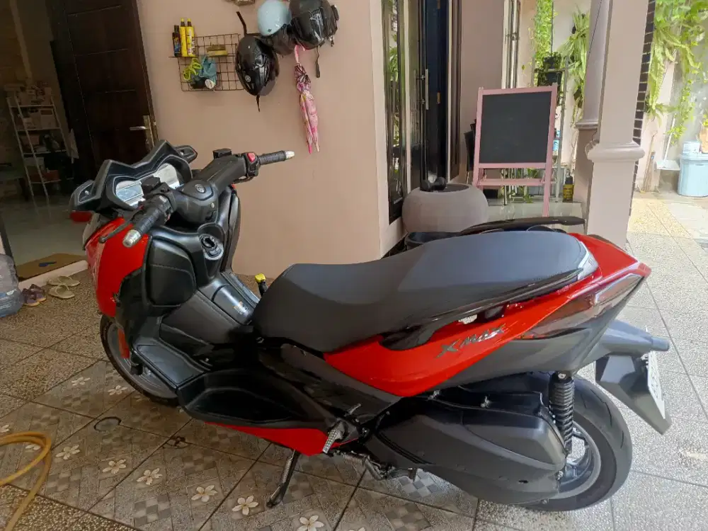 Yamaha X-Max 250