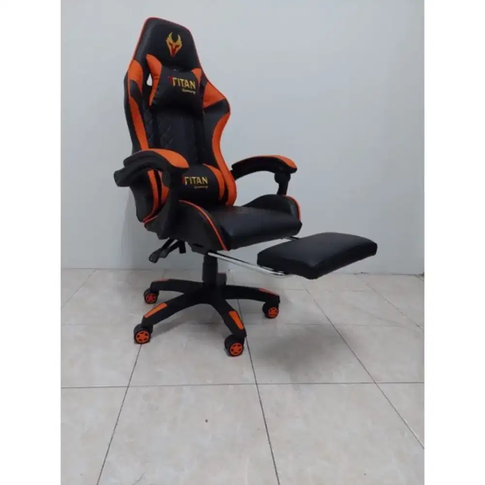 Kursi gaming merk TITAN