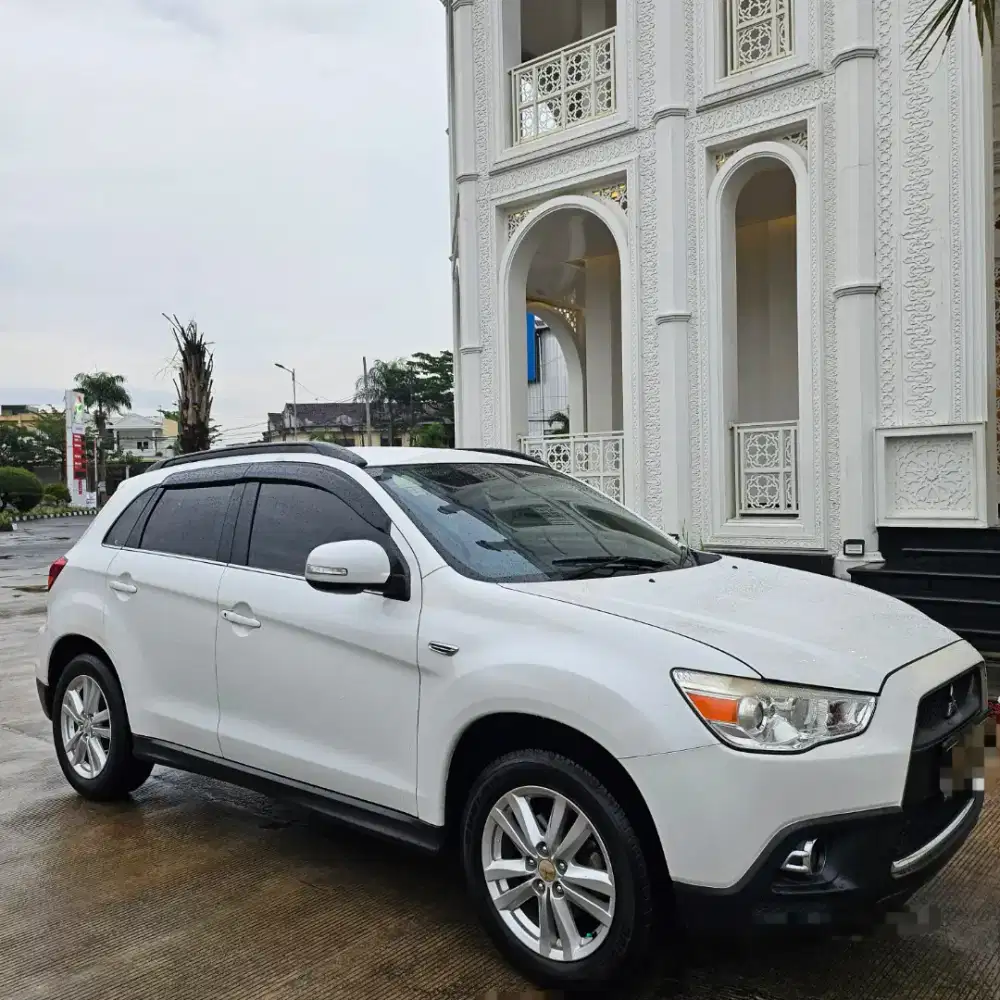 JUAL MITSUBISHI OUTLANDER 2012 AT